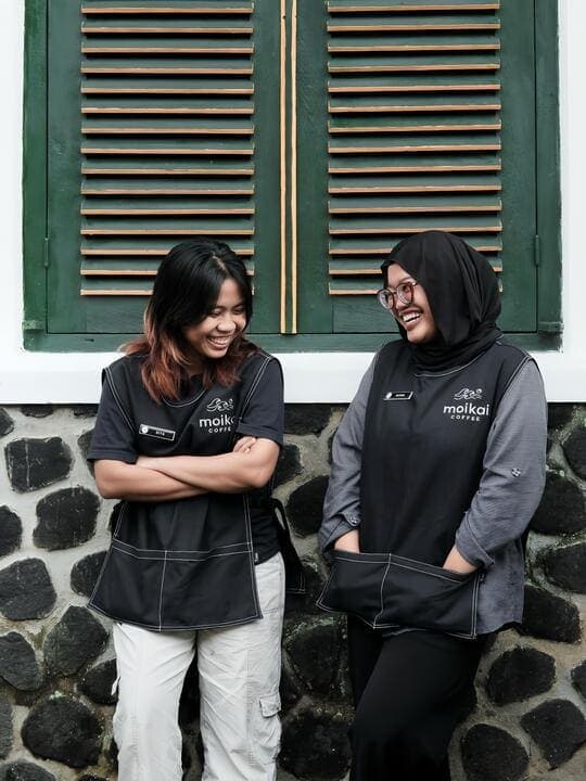 Friendly Moikai Coffee staff members smiling